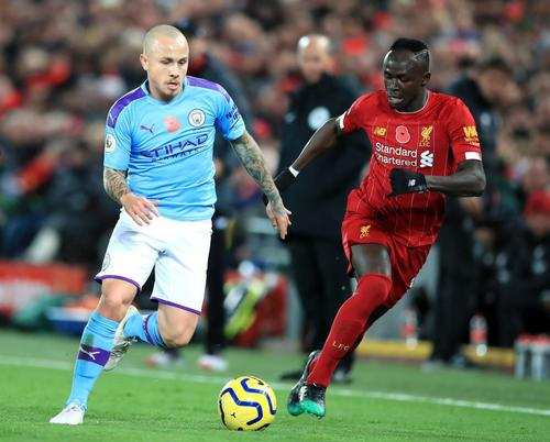 雷竞技登录包含荷甲今晨走向成谜；曼城战术微调；气氛紧张；数据趋势出现新变化的词条